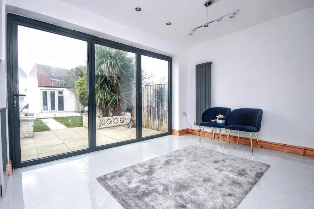 Beautiful Bright Three Bedroom House In Brighton And Hove With Free Parking المظهر الخارجي الصورة
